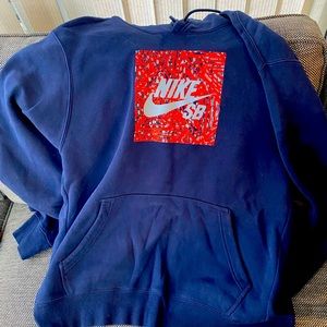 Nike sb (skateboarding) thick pull over warm hoodie xxl